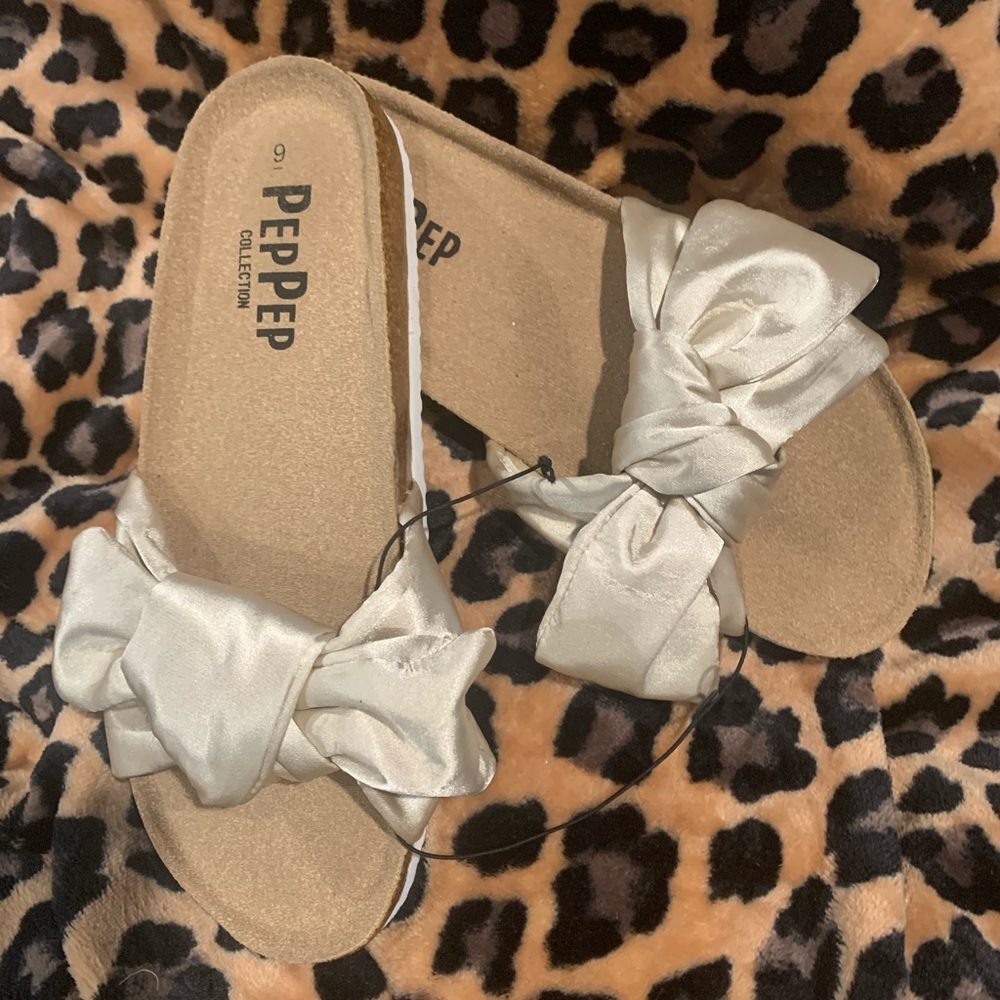 BNWOT cork slides